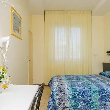 Hotel Cristina-3